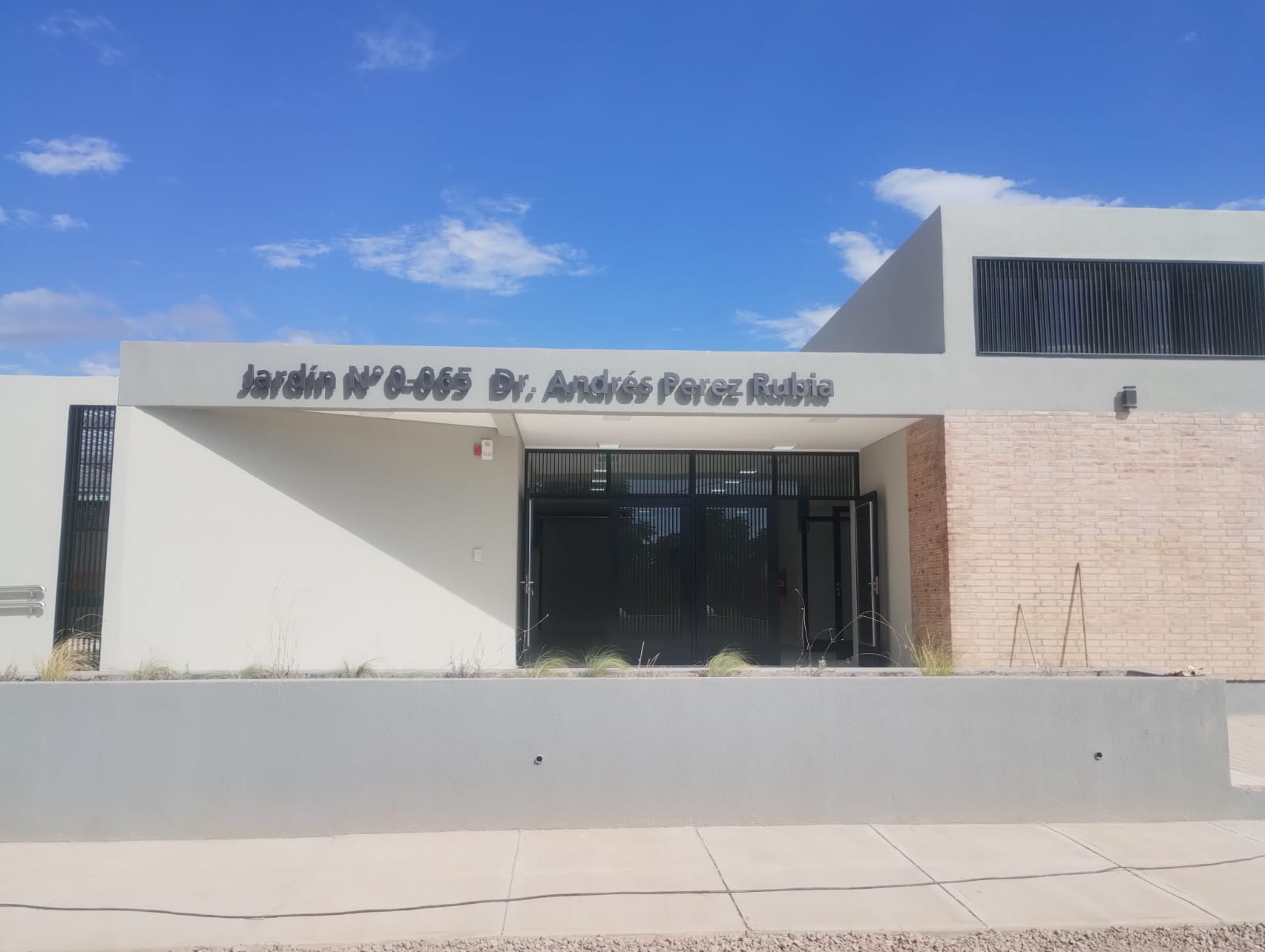 CONSTRUCCIÓN EDIFICIO JARDÍN DE INFANTES Nº 0-065 DR. ANDRES PEREZ RUBIA - UGARTECHE